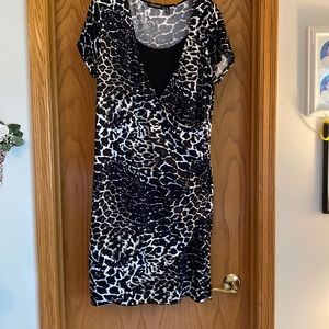 REDUCED!! Animal print short sleeved dress XL